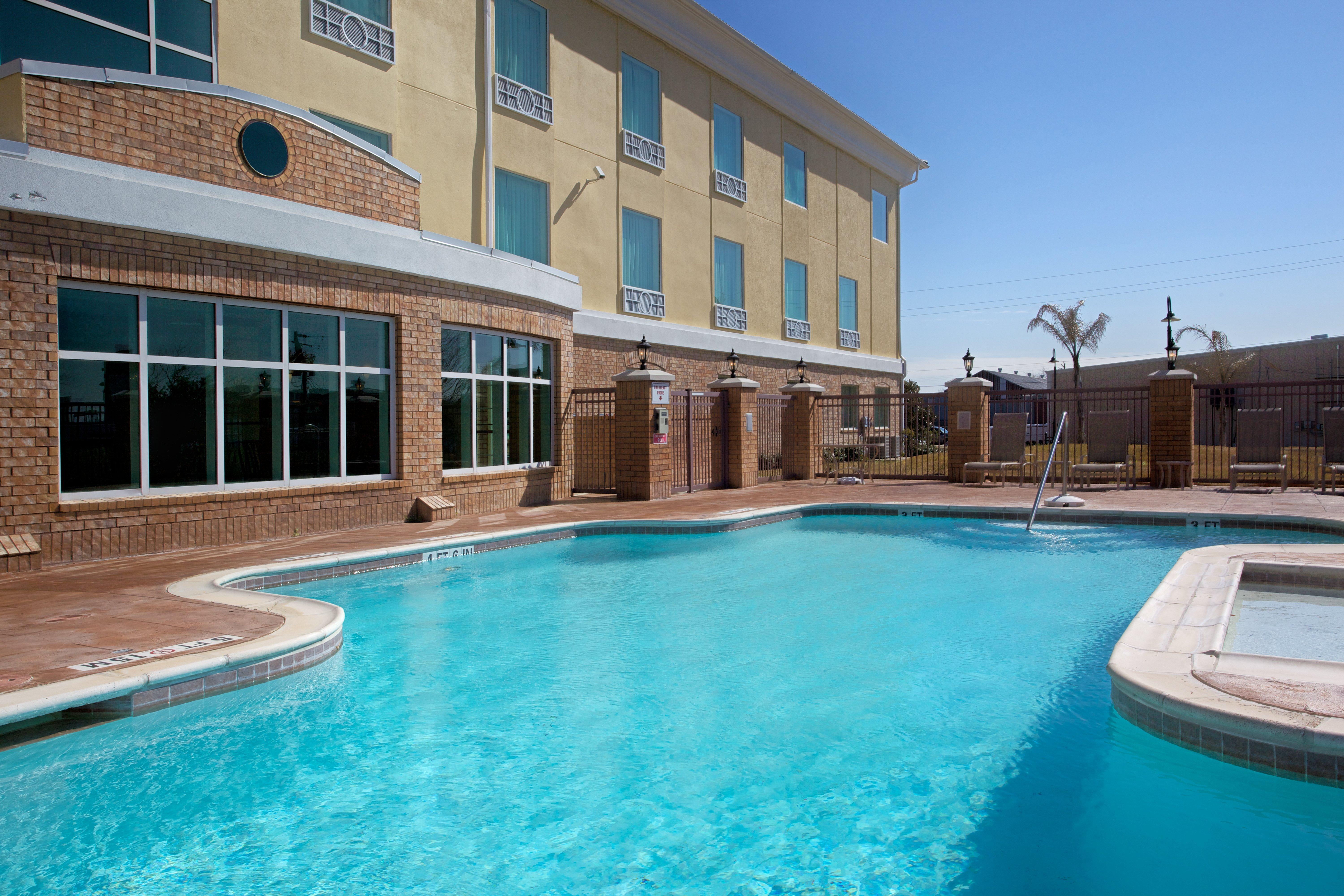 Holiday Inn Express Pearland By Ihg Kültér fotó